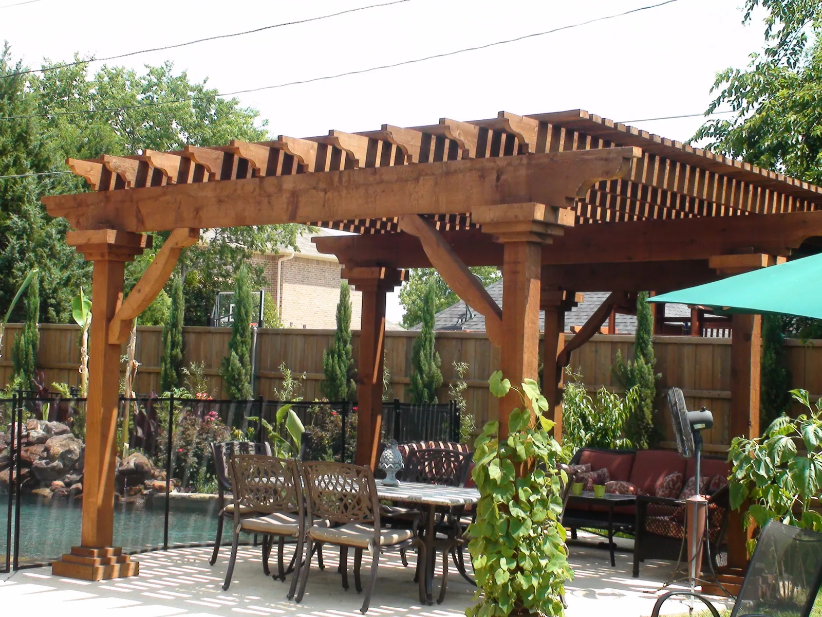 Arbor oversized beams — Fence Max Texas project