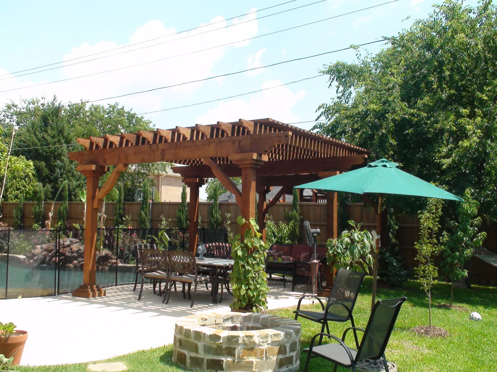 Arbor oversized beams — Fence Max Texas project