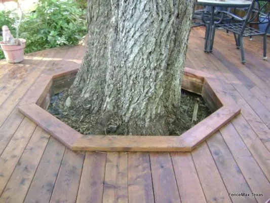 Deck with tree in the middle — Fence Max Texas project