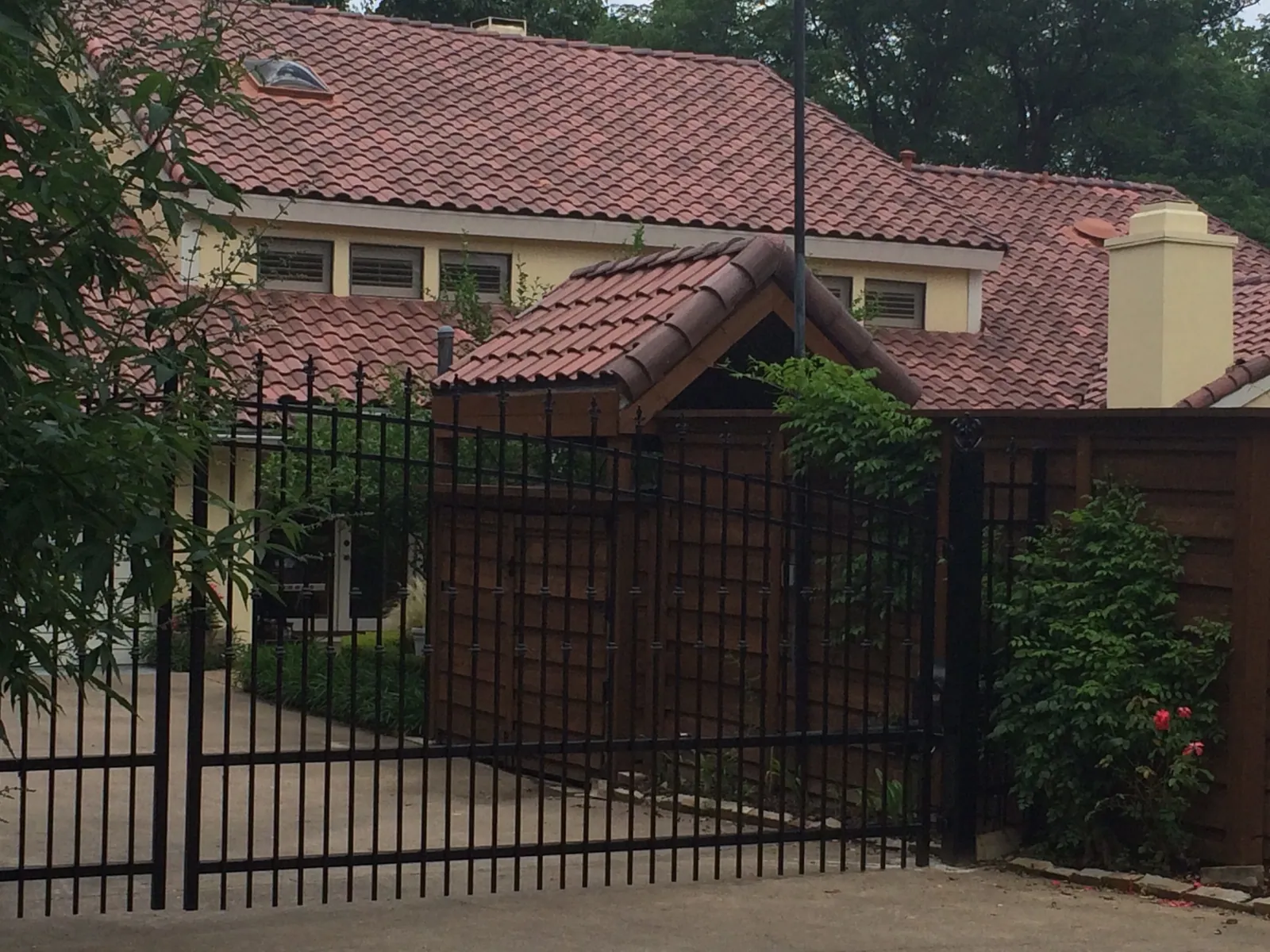 Horizontal fence board on board — Fence Max Texas project