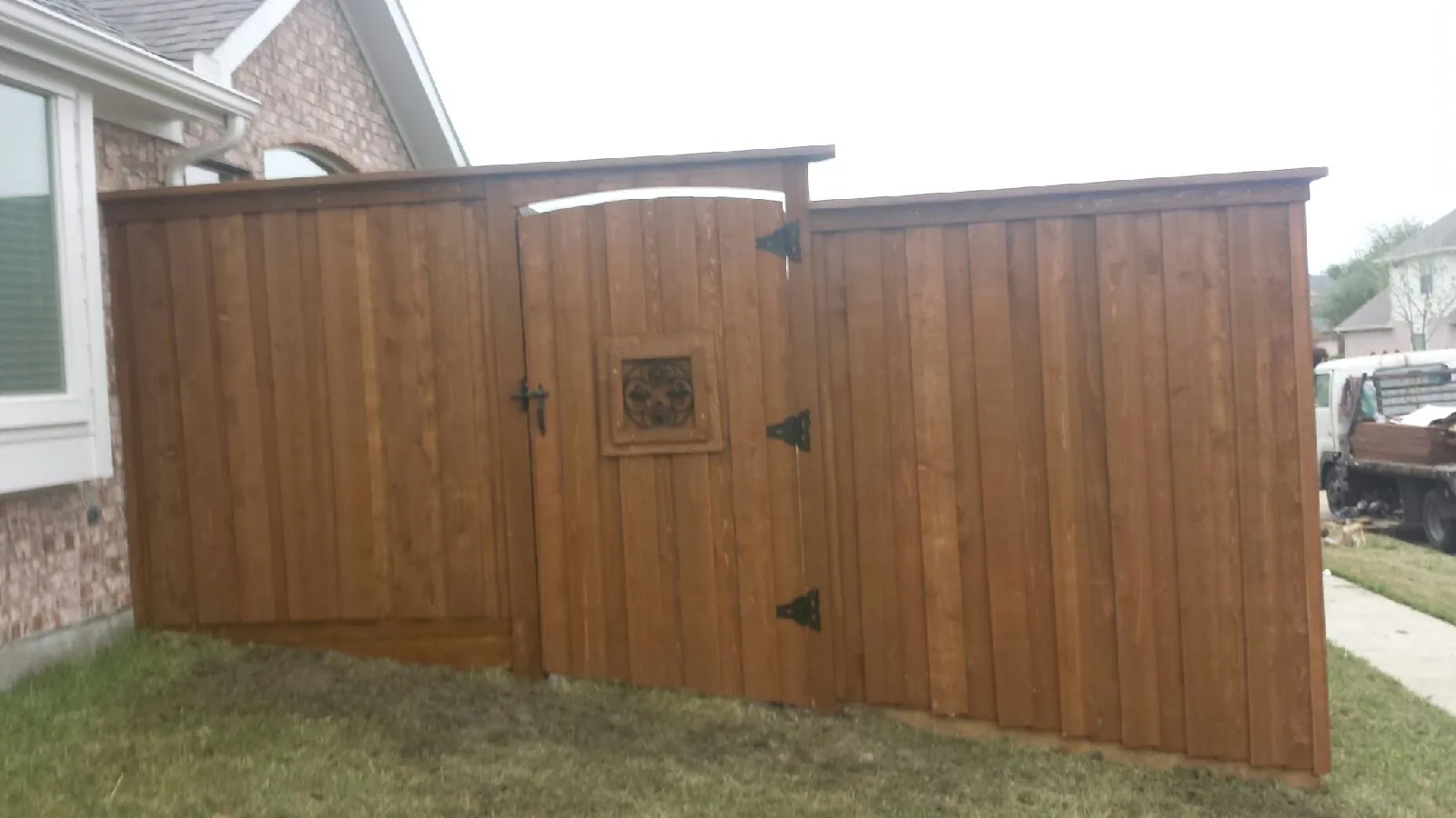Board on board fence step level — Fence Max Texas project
