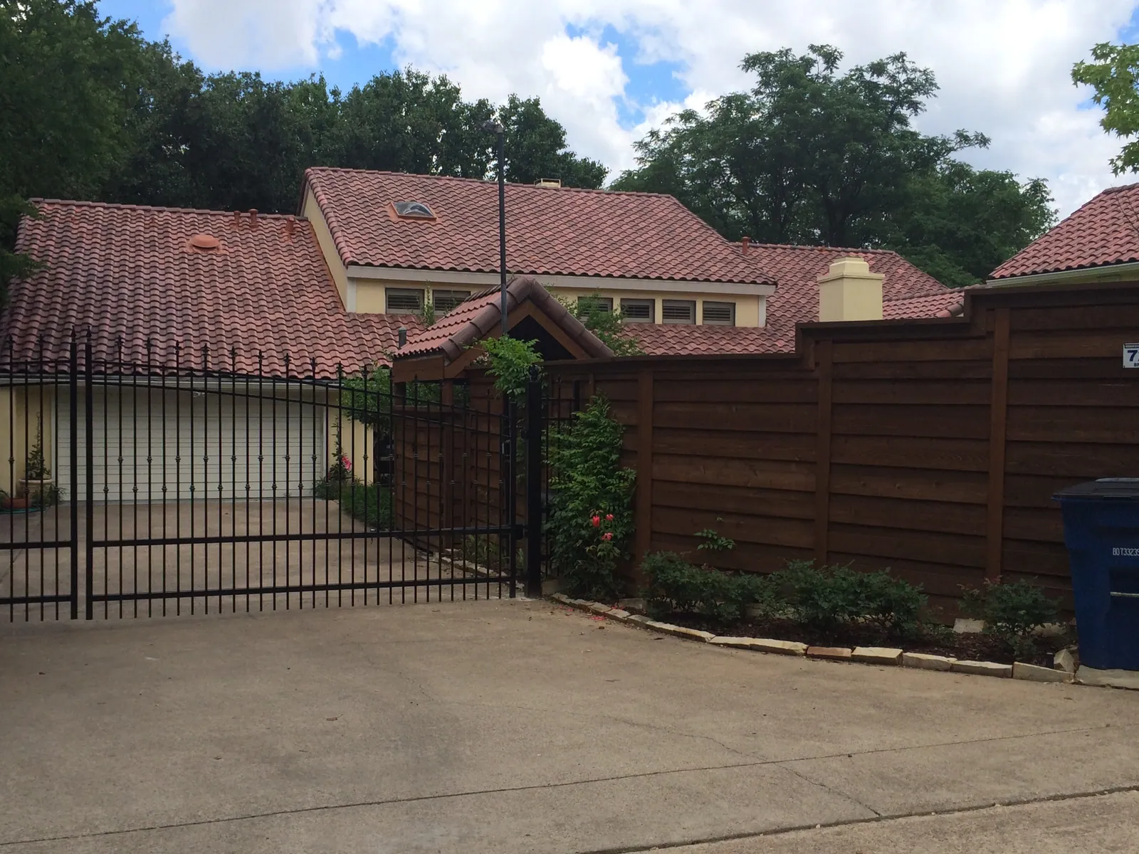 Horizontal fence board on board — Fence Max Texas project