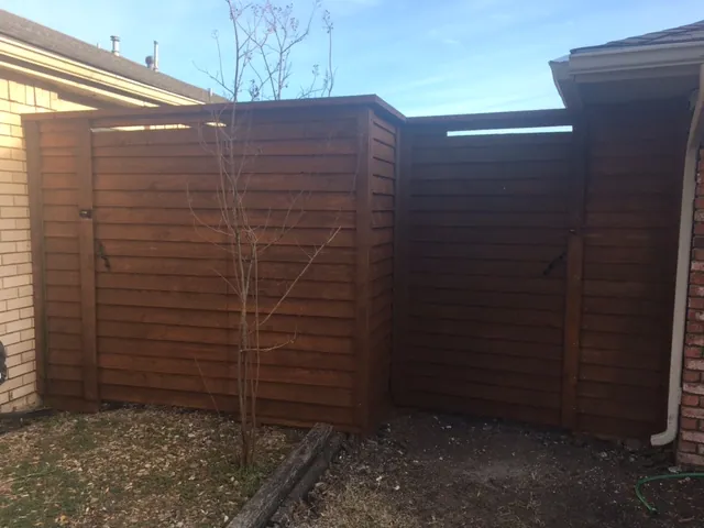 Horizontal fence side by side overlap — Fence Max Texas project