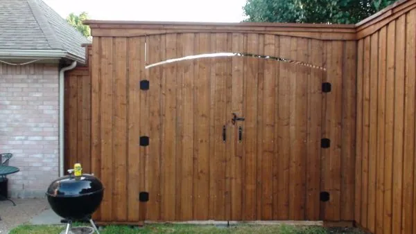 Wood double gate — Fence Max Texas project