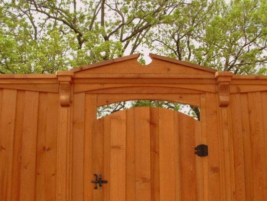 214 - Wood custom-gate close up